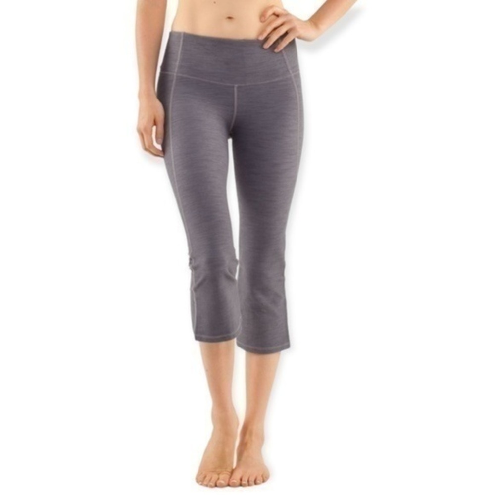 Lululemon Women’s Size 6 Coal w Wee Greys Gather & Crow Reversible Crop Leggings